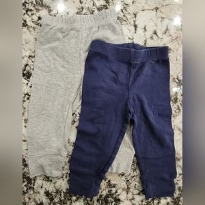 Bundle of 2 Carter's Brand baby pants 9 months